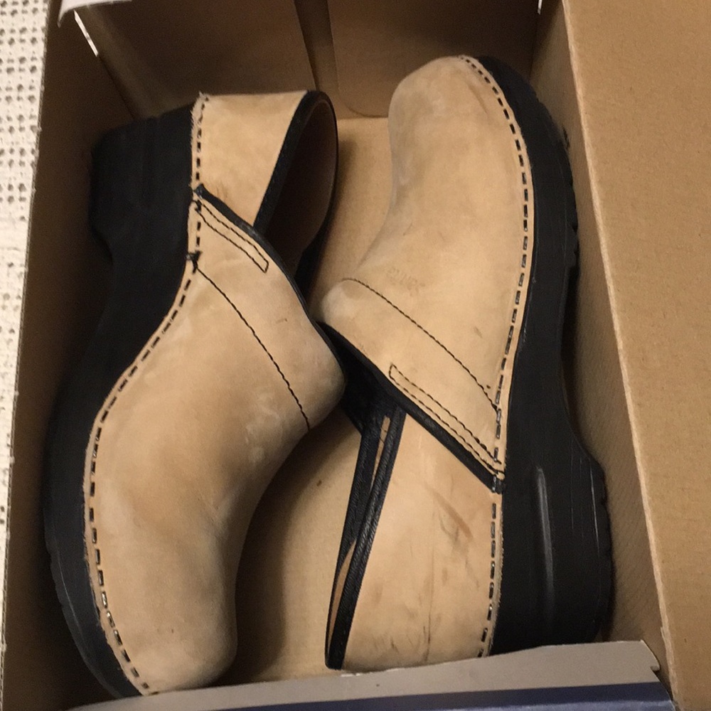 Sand Dansko clogs